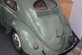 VW Brezel-Kfer gesehen im Museum Central-Garage Bad Homburg