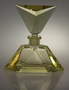 Flakon champagner / citrin handgeschliffen der Kristallglas GmbH Oberursel; Design: Franz Burkert