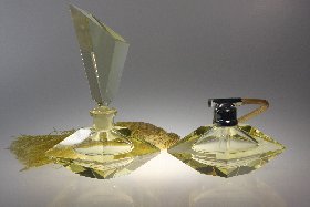 Parfmflasche und -zerstuber Nr. 369/42, champagner-Glas handgeschliffen, Design: Franz Burkert