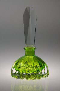 Flakons Nr. 450/11 Innenfang hellgrün, Kristallglas handgeschliffen, Kristallglas GmbH Oberursel, Design: Franz Burkert