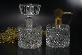 Parfmgarnitur Nr. 1370/1 "Farina" farblos mit Diamantschliff, Kristallglas mundgeblasen und handgeschliffen, Kristallglas GmbH Oberursel, Design: Franz Burkert