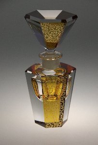 Parfmflasche der Kristallglas GmbH Oberursel, Kristallglas handgeschliffen mit Gelbbeize und Goldbemalung, Design: Franz Burkert