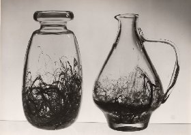 Vase und Krug von Aloys F. Gangkofner fr die Hessenglaswerke in Stierstadt