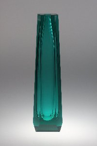Vase seegrün, handgeschliffen, Hessenglas GmbH