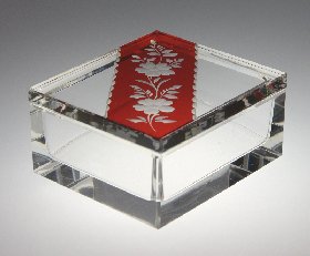 Puderdose mit Rottze-Gravur, handgeschliffen, Kristallglas GmbH Oberursel