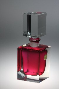 Parfümflasche Nr. 1210 Innenfang rot, Kristallglas mundgeblasen und handgeschliffen, Kristallglas GmbH Oberursel, Design: Franz Burkert