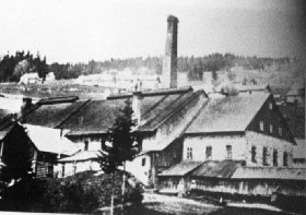 Carlshuette in Josefsthal ca. 1940 mit Laufgang fr Stangenglas