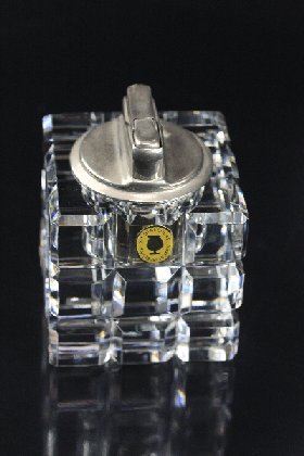 Tischfeuerzeug kristall der Kristallglas GmbH Oberursel Kristallglas handgeschliffen, Rohglas Hessenglas, Design Franz Burkert